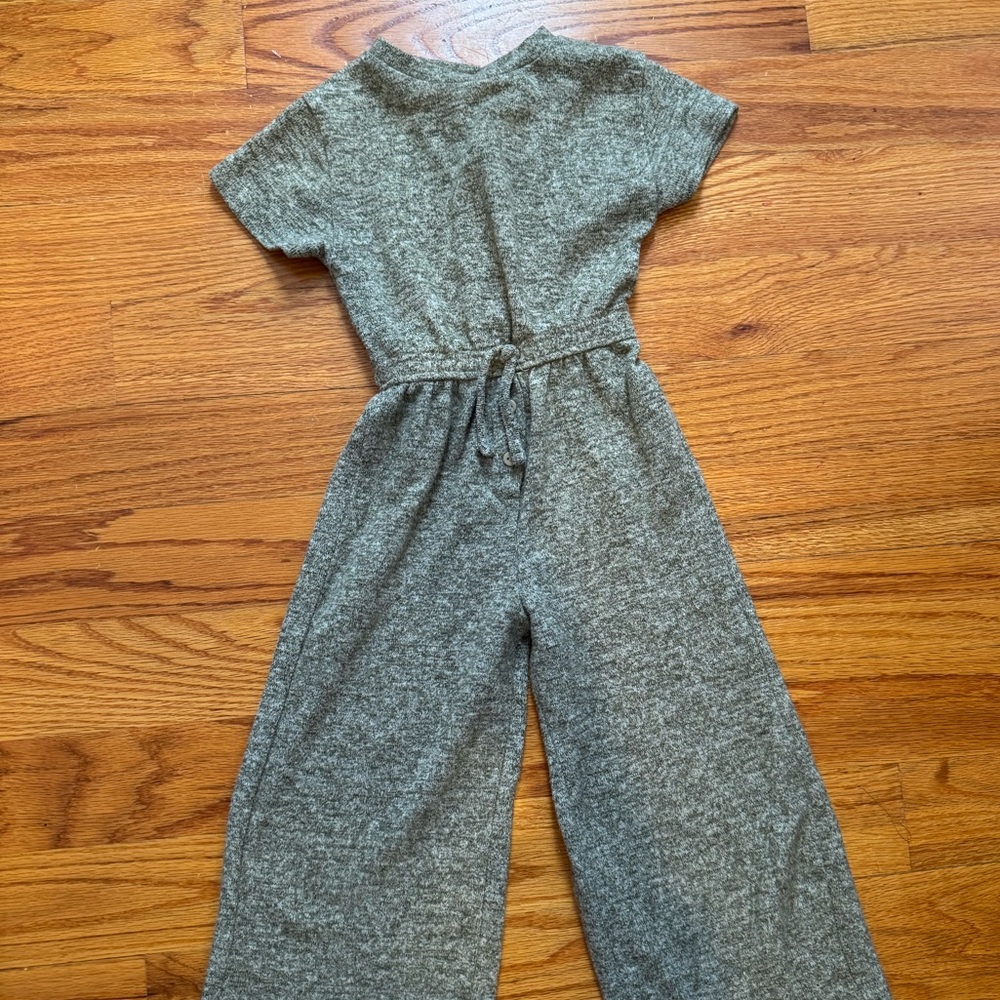Zara EUC girls short sleeve jumpsuit - size 6